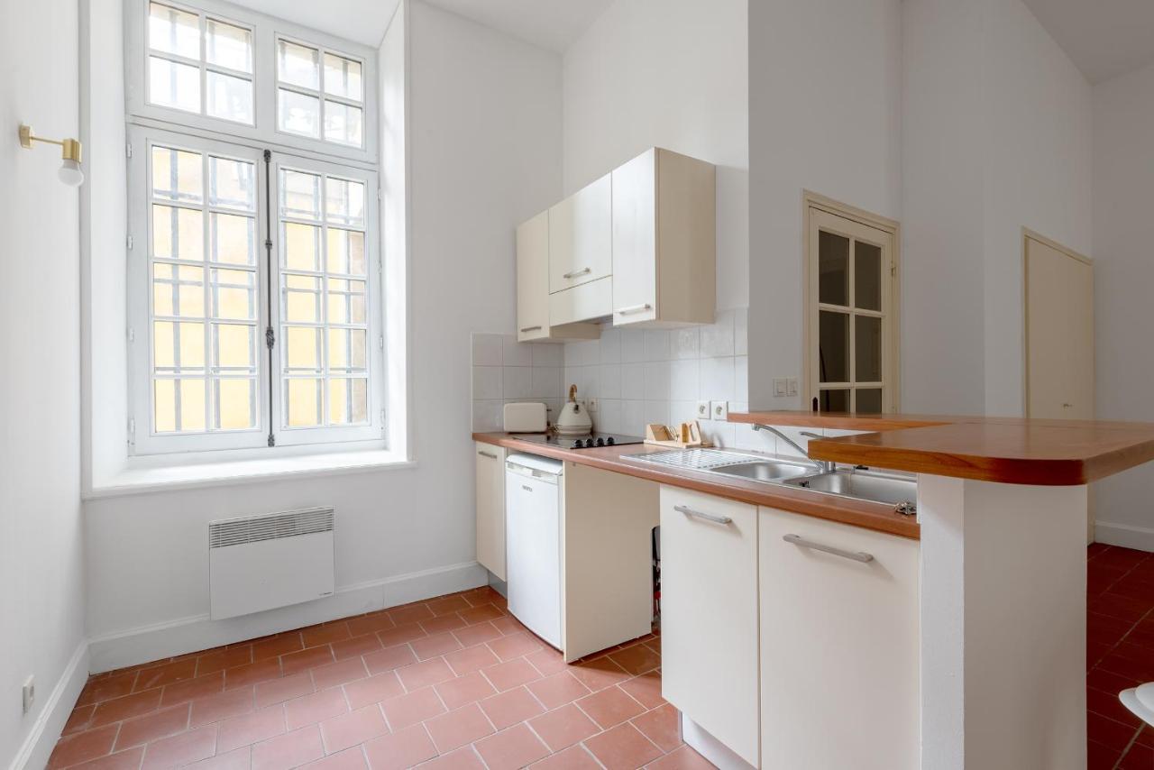 Superbe Appartement Avec Cour Dans La Bastide Каркассонн Екстер'єр фото